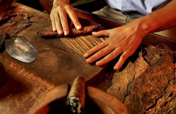 Nguyên liệu và quy trình sản xuất Cigar (1)